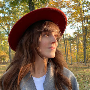 Meet your Posher, Leah